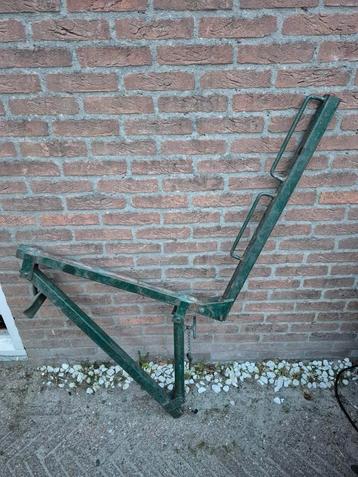 Dakschragen te huur dakkapel steiger beschikbaar voor biedingen