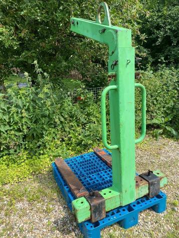 Pallet automatische evenaar (Crane Fork) 2.000 kg beschikbaar voor biedingen