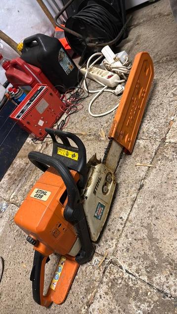 Kettingzaag beschikbaar voor biedingen