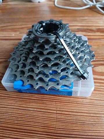 mtb Shimano cassette 8 speed + 8 speed ketting  beschikbaar voor biedingen