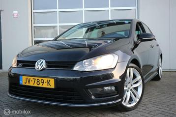 Volkswagen Golf 1.4 TSI R-LINE ECC/NAVIGATIE/LEDER/LMV/NAP beschikbaar voor biedingen