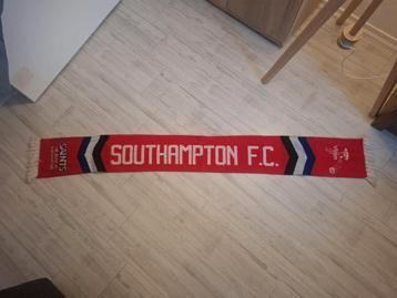 Southampton F.C. Sjaal beschikbaar voor biedingen