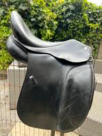 Massimo 2 dressuurzadel 17,5 inch, Dieren en Toebehoren, Paarden en Pony's | Zadels, Ophalen of Verzenden, Gebruikt, Dressuur