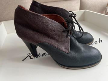 Marccain mooie leren hakken/ maat 38 beschikbaar voor biedingen