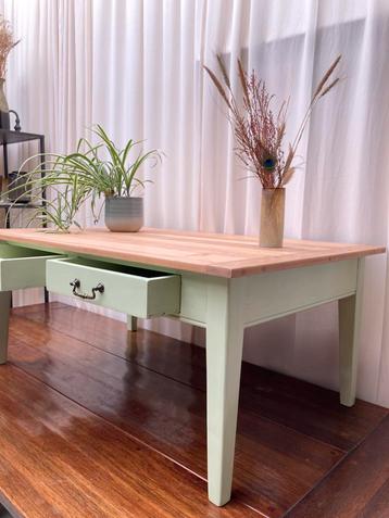 Coffeetafel / salontafel beschikbaar voor biedingen