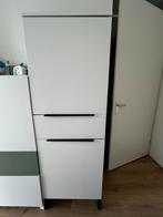 Witte wandkast en stalen accenten, Huis en Inrichting, Kasten | Wandmeubels, Ophalen, Zo goed als nieuw, Minder dan 150 cm, 150 tot 200 cm