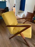 Vintage fauteuil met houten frame, Huis en Inrichting, Fauteuils, 75 tot 100 cm, Ophalen of Verzenden, Zo goed als nieuw, 50 tot 75 cm
