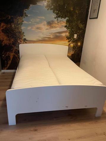 Goed bed 140 x 200