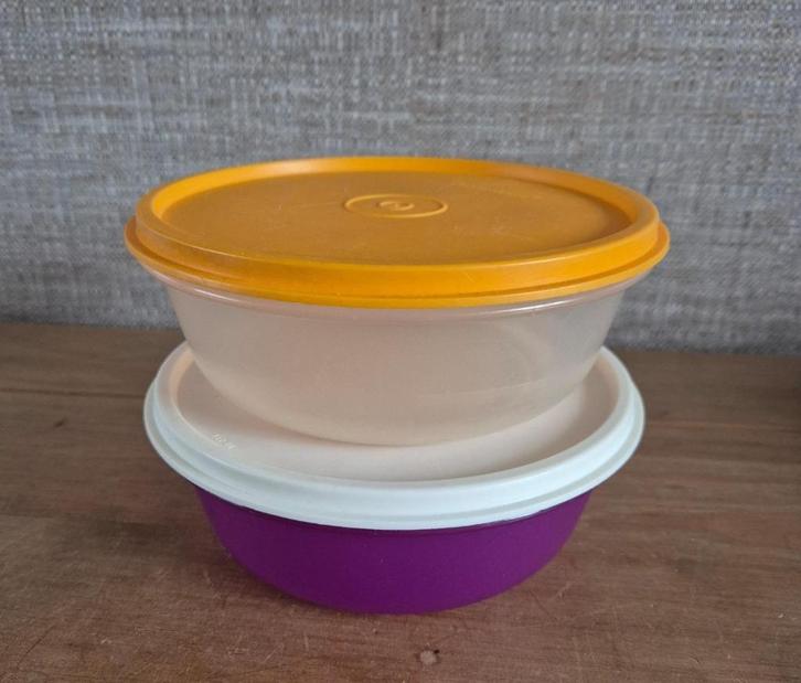 Tupperware Ruimtekommen 600ML Ø 15cm, Huis en Inrichting, Keuken | Tupperware, Zo goed als nieuw, Bak of Kom, Geel, Paars, Ophalen of Verzenden