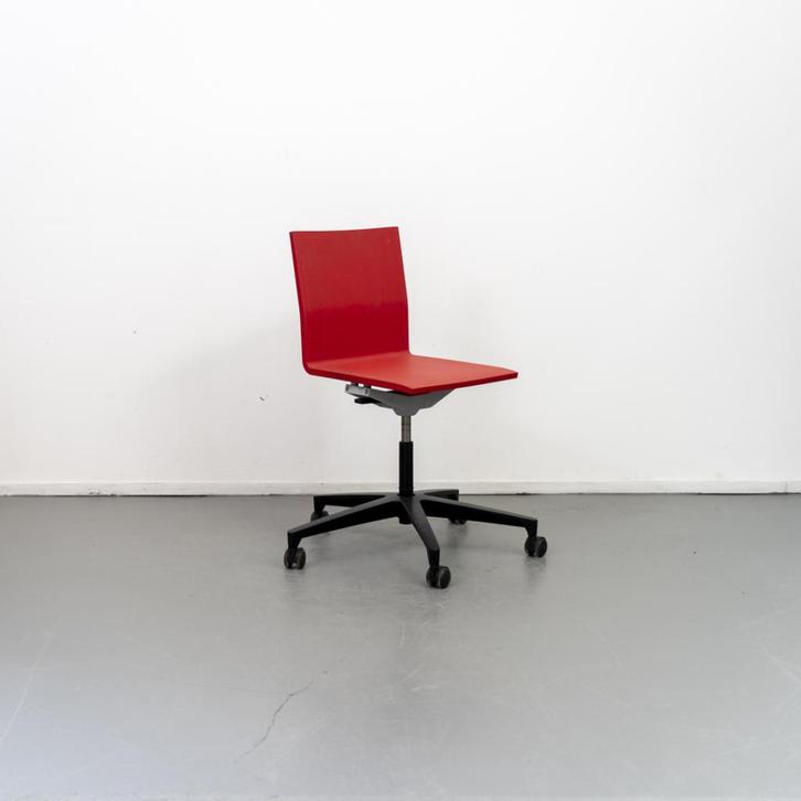 1x Vitra Maarten van Severen .04 Bureaustoel Rood, Huis en Inrichting, Bureaustoelen, Zo goed als nieuw, Bureaustoel, Rood, Ergonomisch
