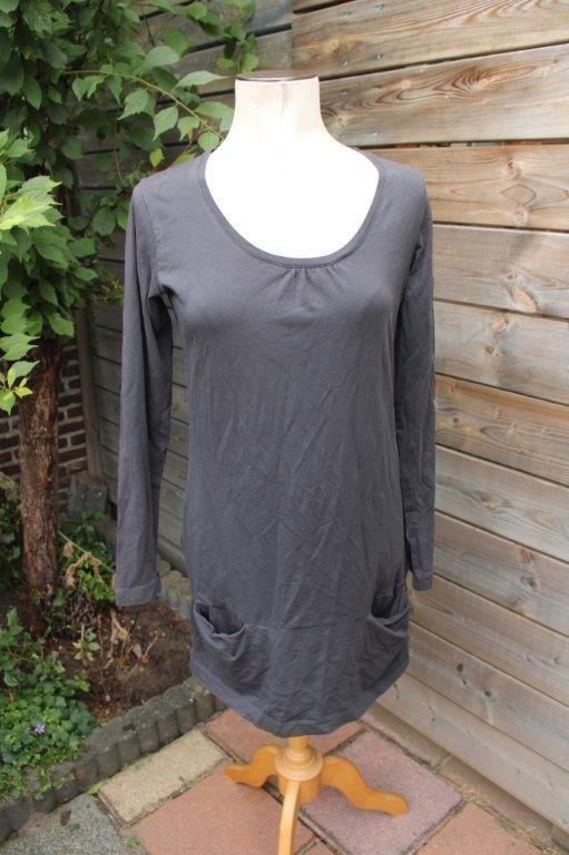 Tuniek donkergrijs Carola van Benthum mt L Vaste prijs, Kleding | Dames, Blouses en Tunieken, Zo goed als nieuw, Maat 42/44 (L)
