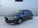 Hyundai I30 1.4 |Stoelverw|Camera|Dealer Ond.|Carplay, Voorwielaandrijving, 450 kg, Gebruikt, Zwart