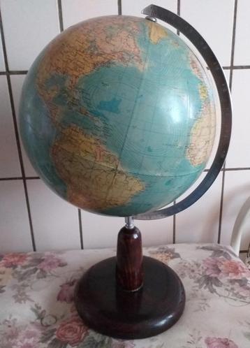 Kartonnen globe,1/50 0000 000,Prof ED.Imhof,Zwitserland 1950 beschikbaar voor biedingen