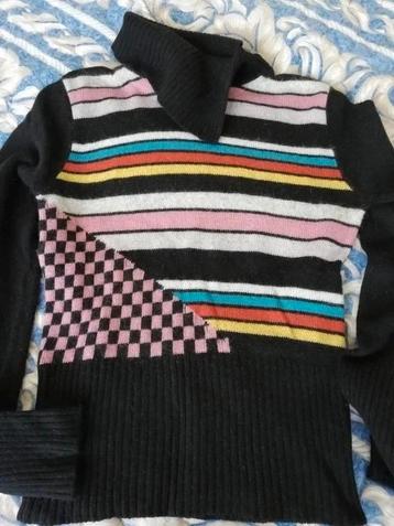 Wool blend jumper with asymmetric collar. Size S  beschikbaar voor biedingen