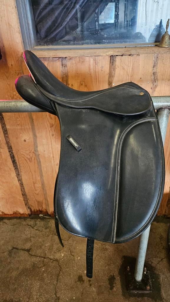 Verschillende zadels, wintec en thorowgood, Ophalen of Verzenden, Gebruikt, Dressuur