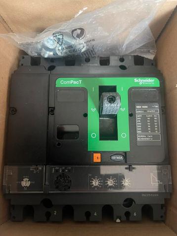 Schneider compact nsx  stroomonderbreker beschikbaar voor biedingen
