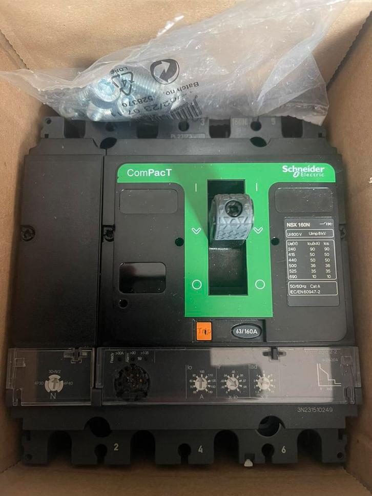 Schneider compact nsx  stroomonderbreker, Doe-het-zelf en Verbouw, Elektra en Kabels, Zo goed als nieuw, Overige typen, Ophalen