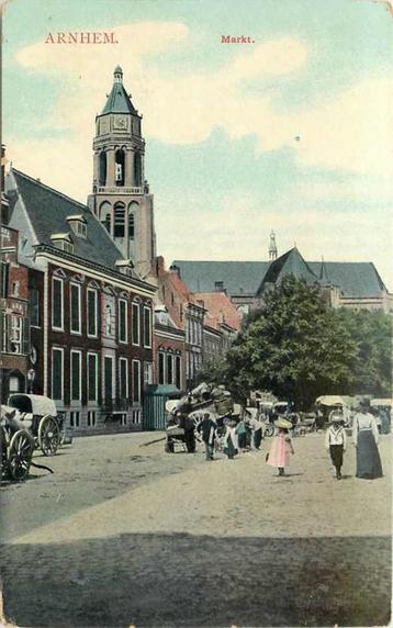 (377-504-035) Arnhem Markt beschikbaar voor biedingen