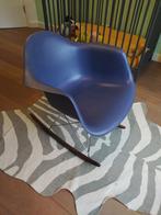 Te koop; gebruikte kuipstoel (schommel) - Eames replica, Huis en Inrichting, Stoelen, Ophalen, Gebruikt, Blauw, Metaal