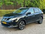 Nissan Qashqai 1.2 Tekna leer! xenon! led! 360 camera! lane, Auto's, Voorwielaandrijving, Euro 5, Gebruikt, Zwart