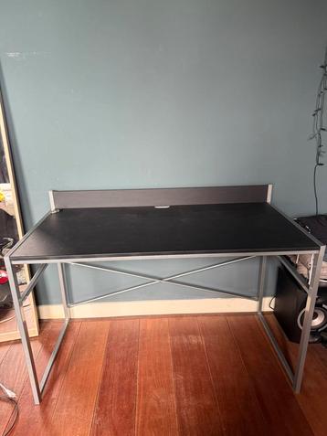 Bureau zwart  120 cm breed beschikbaar voor biedingen