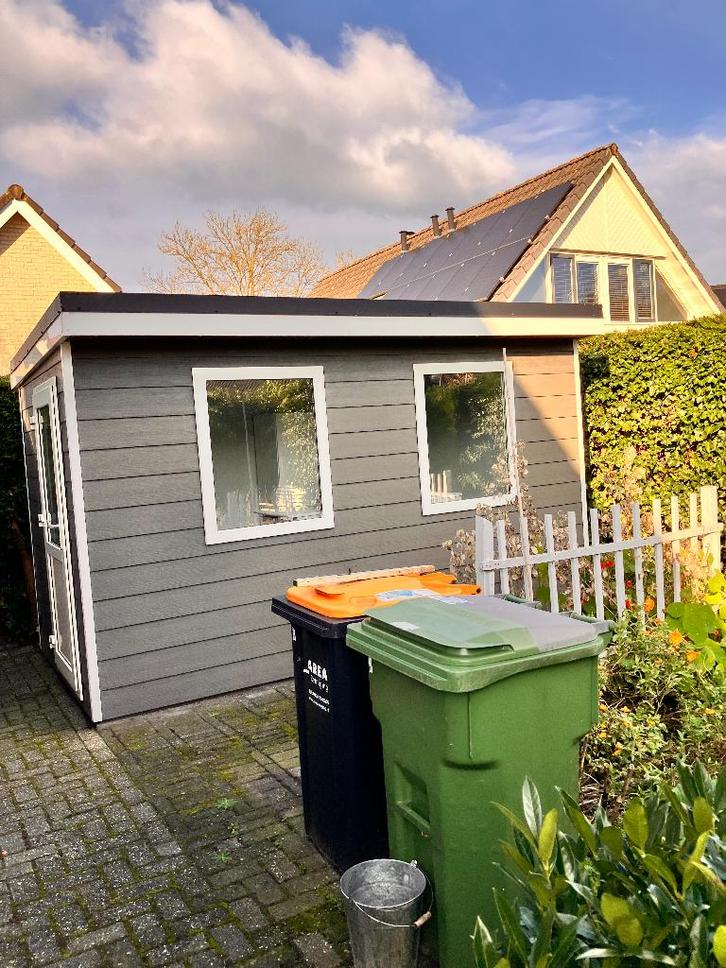 Kunststof tuinschuur, Tuin en Terras, Tuinhuizen, Gebruikt, Schuur, Kunststof, 250 tot 500 cm, 200 tot 400 cm, 2 ramen, Ophalen