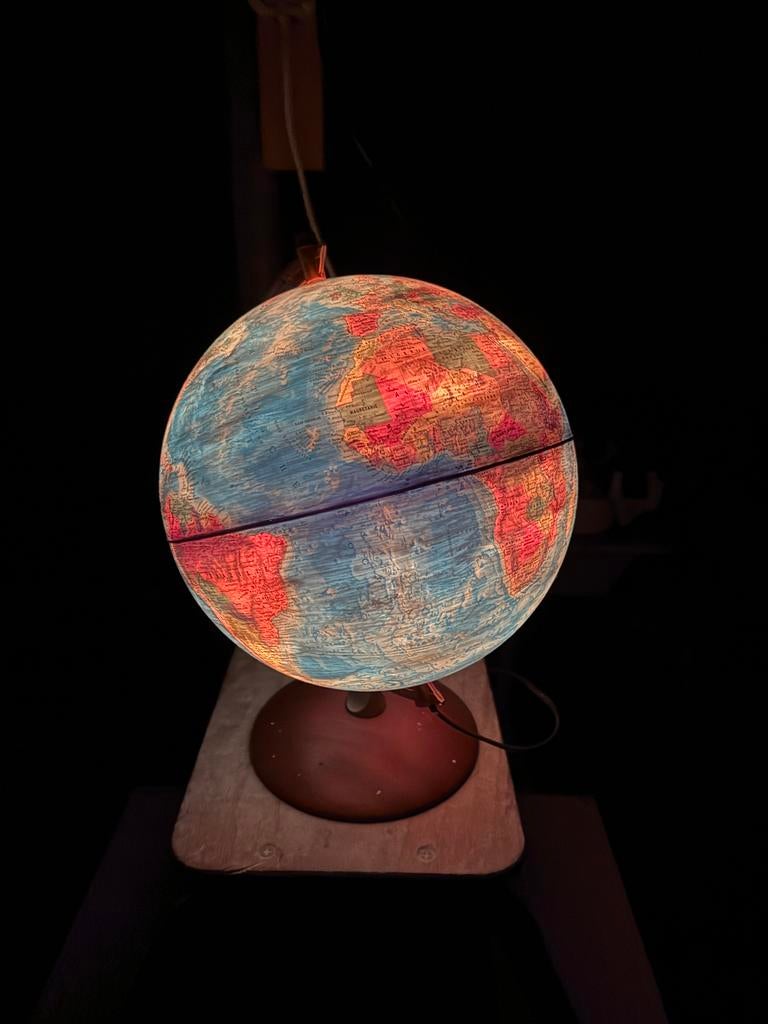 Wereldbol lamp, Huis en Inrichting, Woonaccessoires | Wereldbollen, Ophalen, Gebruikt