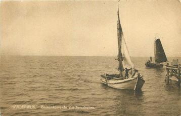 (381-132-021) Harderwijk Binnenkomende visscherschuiten beschikbaar voor biedingen