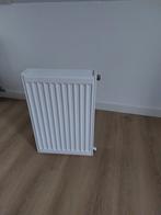 Te koop: nieuwe radiator, Doe-het-zelf en Verbouw, Verwarming en Radiatoren, Ophalen, 30 tot 80 cm, Radiator, Nieuw