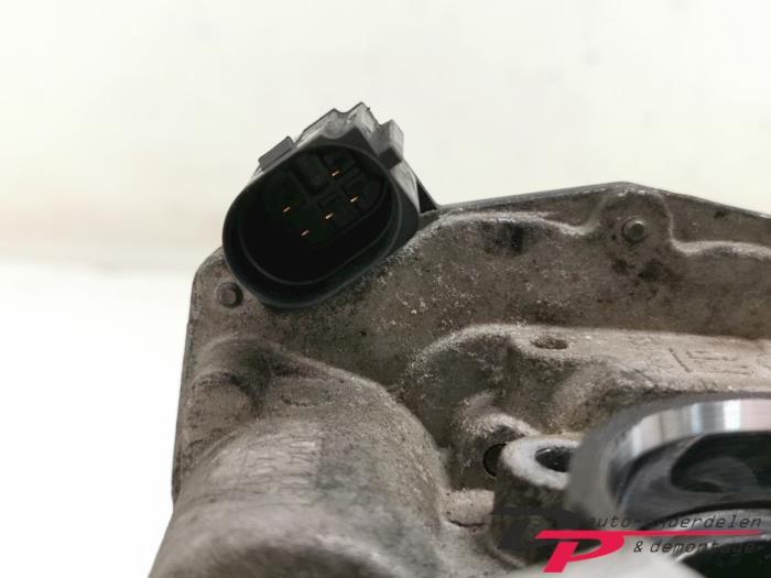 Gasklephuis van een Opel Corsa, Gebruikt, -, -, Opel