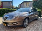 Lancia Delta 2011 1.8 16v AUTOMAAT LUXE UITVOERING, 74 €/maand, Bruin, Bedrijf, 1405 kg