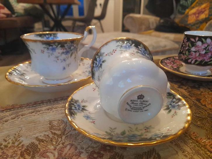 Royal Albert Windsor, Antiek en Kunst, Antiek | Servies los, Ophalen of Verzenden