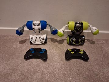 Vechtende Robots - Set van 2 beschikbaar voor biedingen