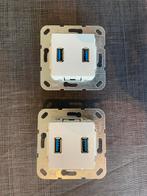 GIRA USB 3 stopcontacten 568403, Ophalen of Verzenden, Zo goed als nieuw