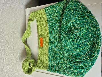 Zelfgehaakte "floppy bag" schoudertas groen beschikbaar voor biedingen