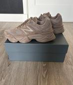Nieuw New Balance 9060 sneakers maat 41.5, New Balance, Ophalen of Verzenden, Nieuw, Bruin