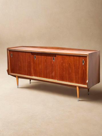 Vintage Midcentury Dressoir uit de Jaren 60 beschikbaar voor biedingen