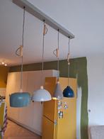 Moderne hanglamp met vier lampen, Huis en Inrichting, Lampen | Hanglampen, Gebruikt, Ophalen of Verzenden, Modern, Minder dan 50 cm