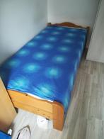 Een person bed met matras 90*200 cm, Huis en Inrichting, Slaapkamer | Bedden, Ophalen