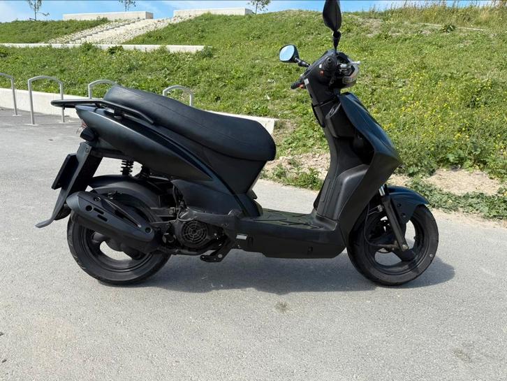 Kymco 125cc, Fietsen en Brommers, Scooters | Kymco, Zo goed als nieuw, Agility, Benzine, Ophalen of Verzenden
