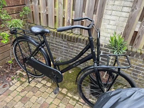 Oma fiets/transportfiets in zeer goede staat. 28 inch, Fietsen en Brommers, Fietsen | Dames | Omafietsen, Zo goed als nieuw, Handrem