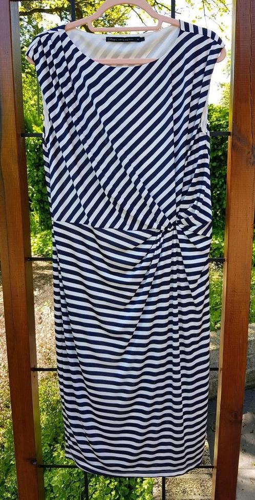 Steps gedrapeerde Luxe jurk gestreept M Chique, Kleding | Dames, Jurken, Zo goed als nieuw, Maat 38/40 (M), Wit, Onder de knie