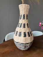 Rieten Vaas met Pluim - Decoratief, Huis en Inrichting, Woonaccessoires | Vazen, Ophalen, Overige materialen, Overige kleuren