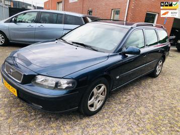 Volvo V70 2.4 T 200pk/ LEER/ TOP! beschikbaar voor biedingen