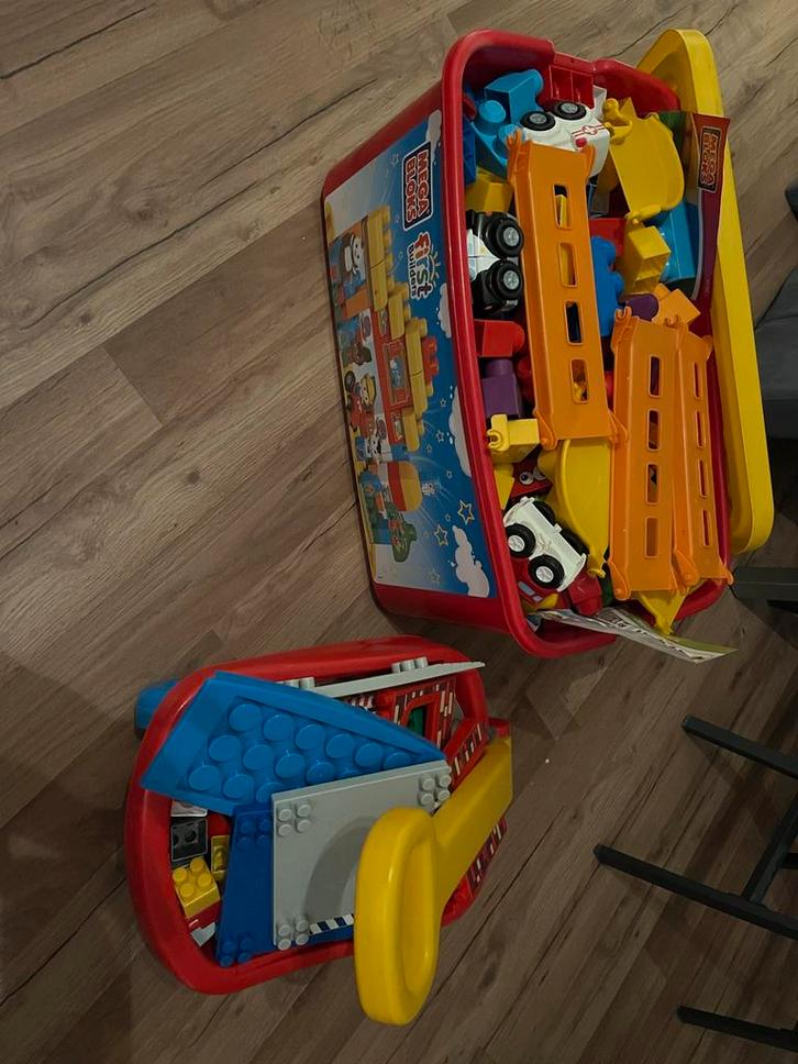 Grote blokken verzameling: Megabloks, Duplo, Abrick, Kinderen en Baby's, Speelgoed | Bouwstenen, Zo goed als nieuw, Megabloks