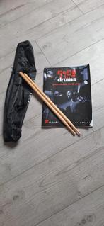 Drum stokjes met muziekboek, Muziek en Instrumenten, Ophalen of Verzenden, Zo goed als nieuw, Overige merken
