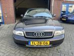 Audi A4 Limousine 1.8 5V Advance (bj 1998), Auto's, Oldtimers, Voorwielaandrijving, Bruin, Origineel Nederlands, Bedrijf