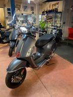 Gebro scooters: Vespa sprint mat grijs 25KM SNOR BJ2020, Fietsen en Brommers, Scooters | Vespa, Gebruikt, Overige modellen, Ophalen of Verzenden