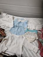 poppenkleertjes twee maten jaren 70, Verzamelen, Poppen, Ophalen of Verzenden