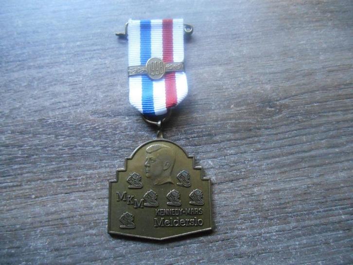 Medaille Kennedy mars Melderslo 1998, Postzegels en Munten, Penningen en Medailles, Overige materialen, Nederland, Ophalen of Verzenden
